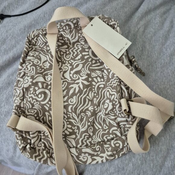 NEW ONEILL MINI BACKPACK - Picture 2 of 3